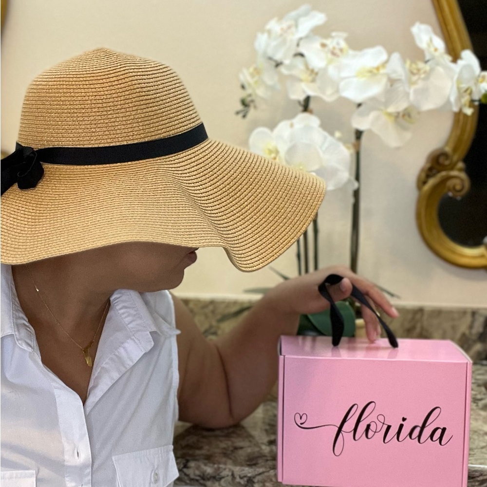 Resort Suitcase Gift Box-Florida edition